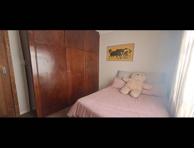 3 BEDROOM HOUSE FOR SALE IN SOUTH HILLS